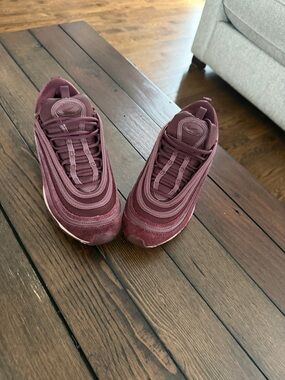 Nike Air Max 97 SE Burgundy Crush Women’s Size 8.5 Gently Used Sneakers